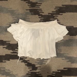 Off the shoulder tee